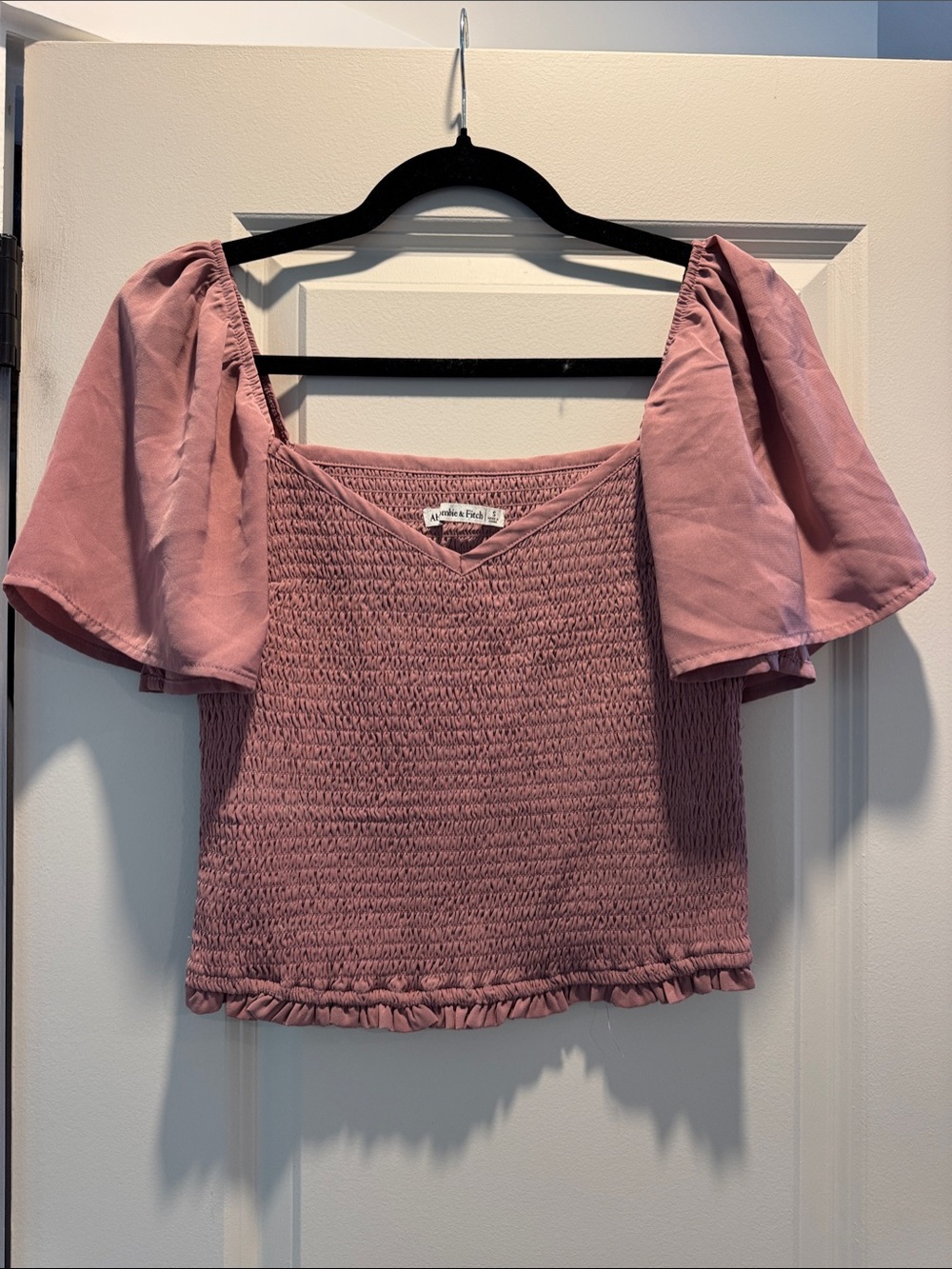 Abercrombie & Fitch Dusty Rose Smocked Puff Sleeve Crop Top